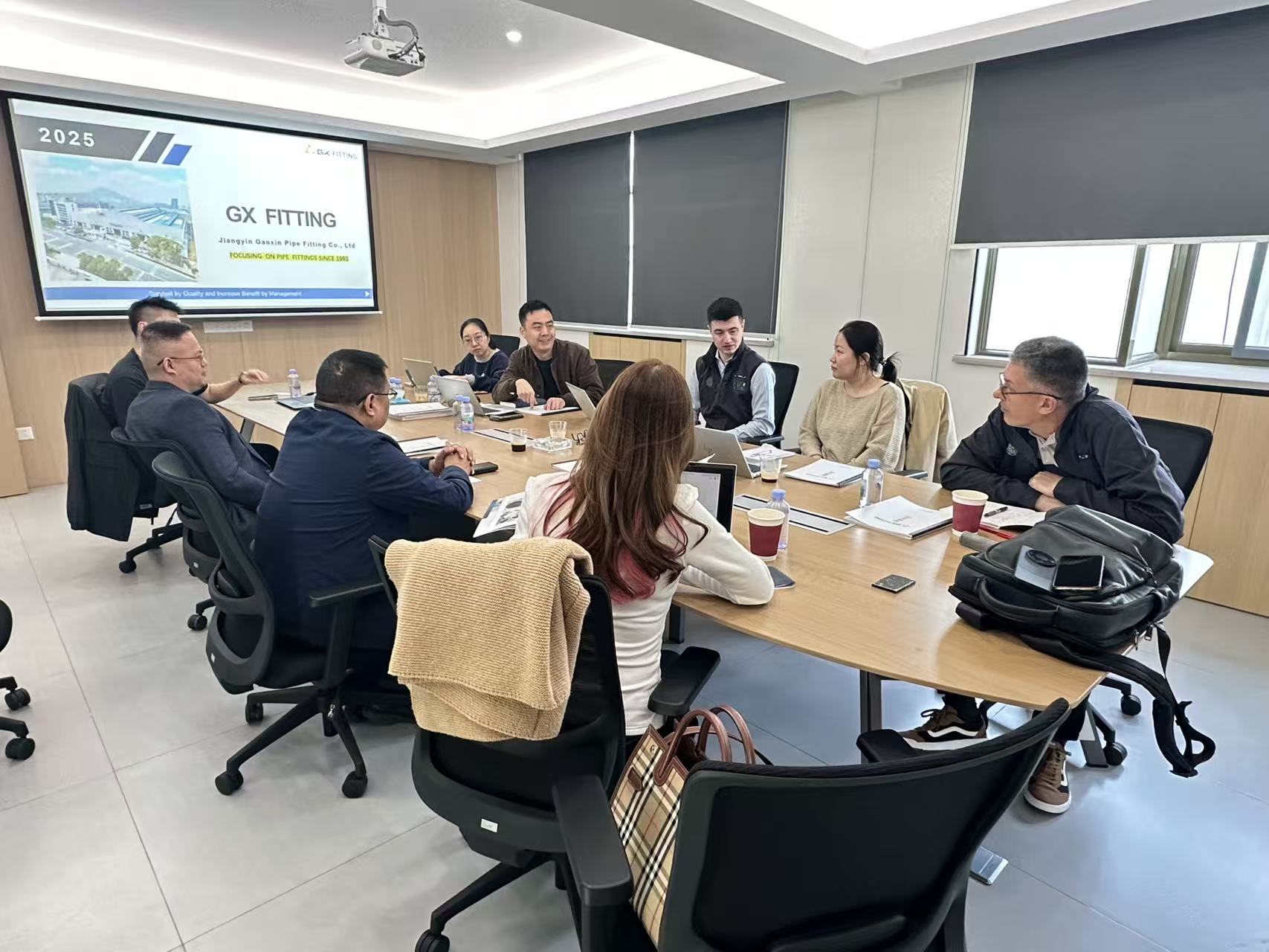 Ang Delegasyon ng Customer ay Bumisita sa Aming Pabrika para sa Teknikal na Pagpapalitan at Kooperasyon